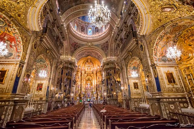 Imagen de la Basílica de San Juan de Dios de Granada por dentro